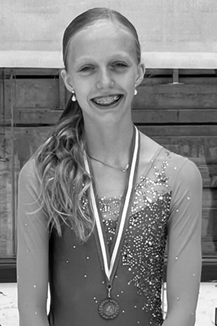 Et billede, der indeholder Ansigt, person, smil, tøj

AI-genereret indhold kan være ukorrekt.