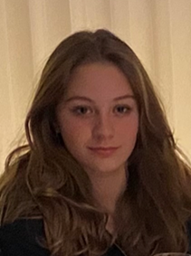 Et billede, der indeholder Ansigt, person, indendørs, tøj

AI-genereret indhold kan være ukorrekt.