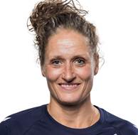 Et billede, der indeholder Ansigt, person, smil, tøj

AI-genereret indhold kan være ukorrekt.